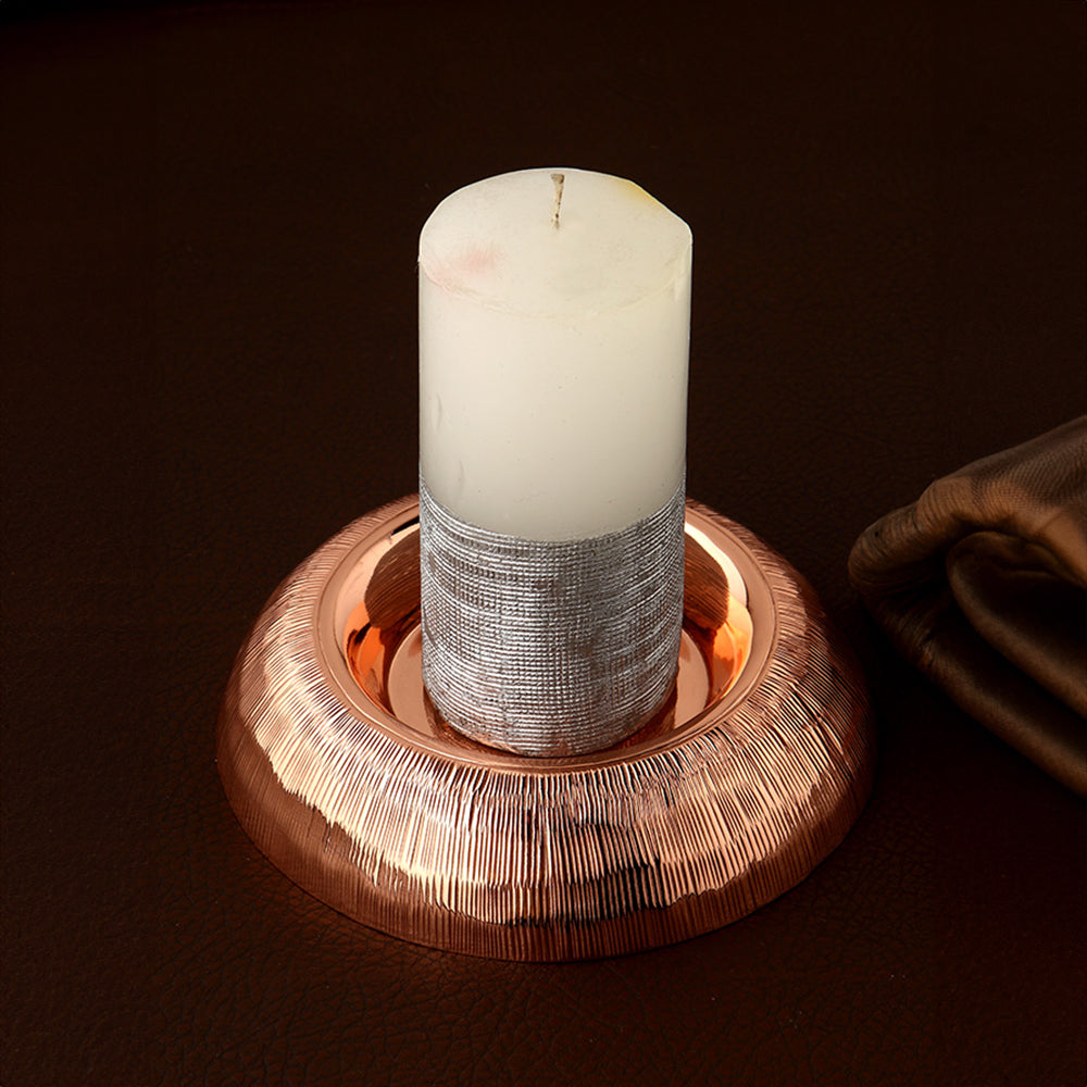 TEXTURED TEA LIGHT HOLDER