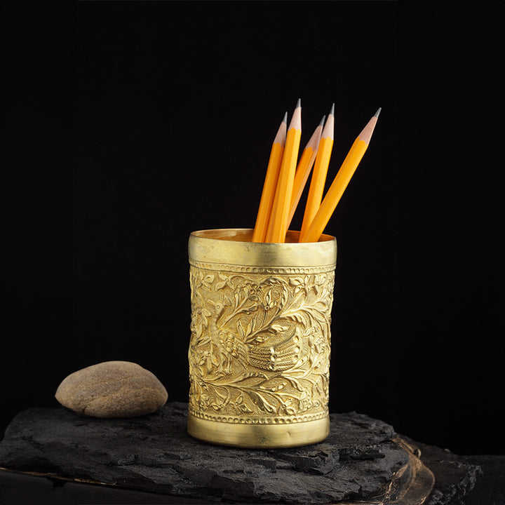 NATURE INSPIRED PEN HOLDER