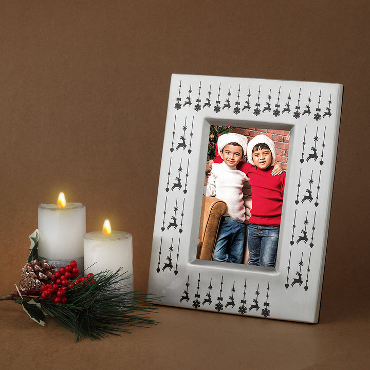 Christmas ornaments photo frame