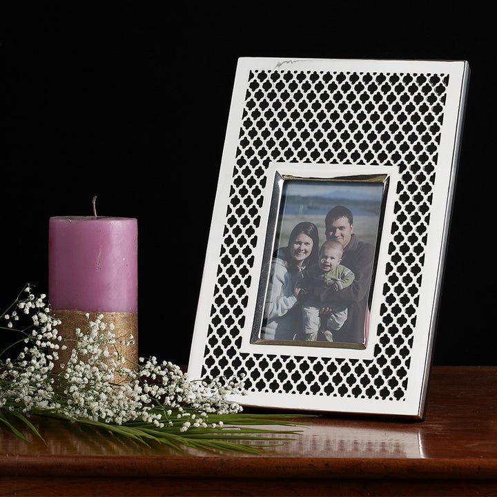 DESIGNED PHOTO FRAME