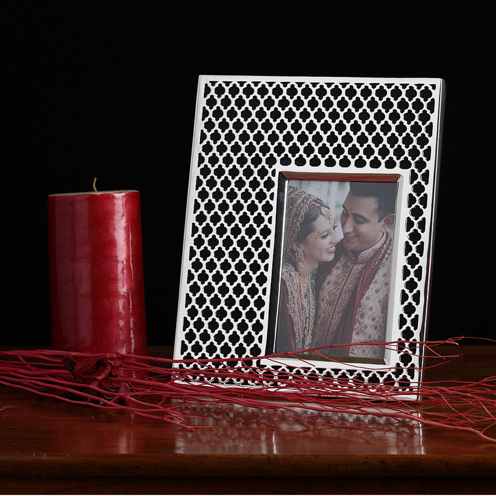 DESIGNED PHOTO FRAME