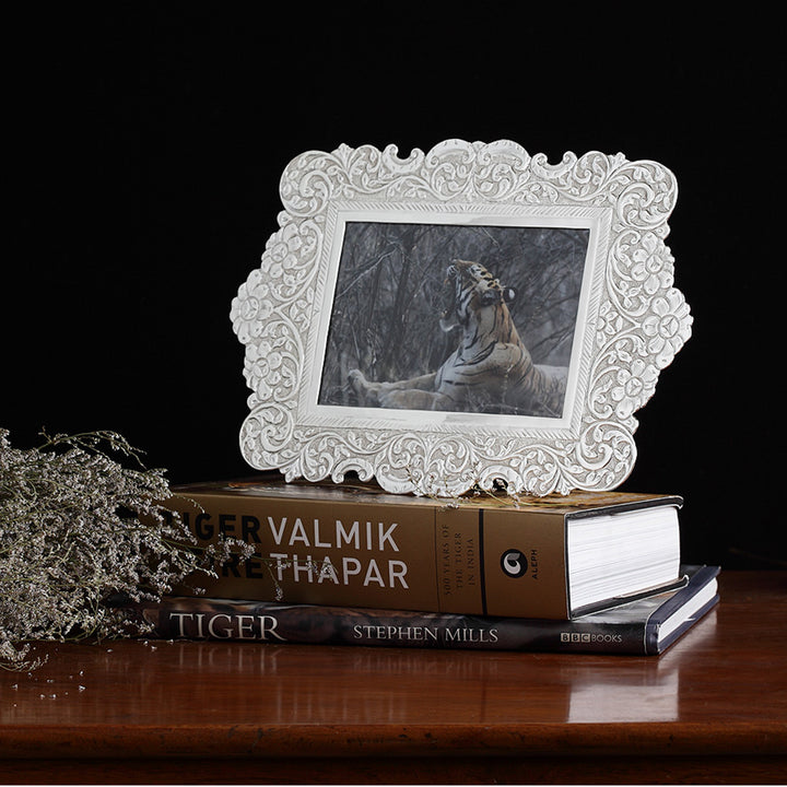 DESIGNED PHOTO FRAME