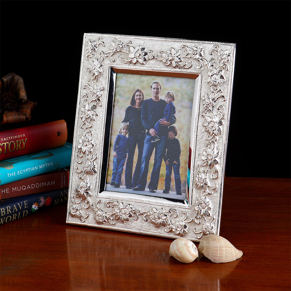 DESIGNED PHOTO FRAME