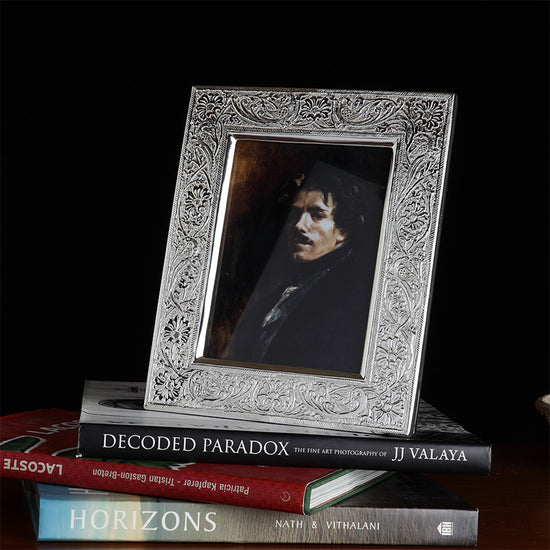 DESIGNED PHOTO FRAME