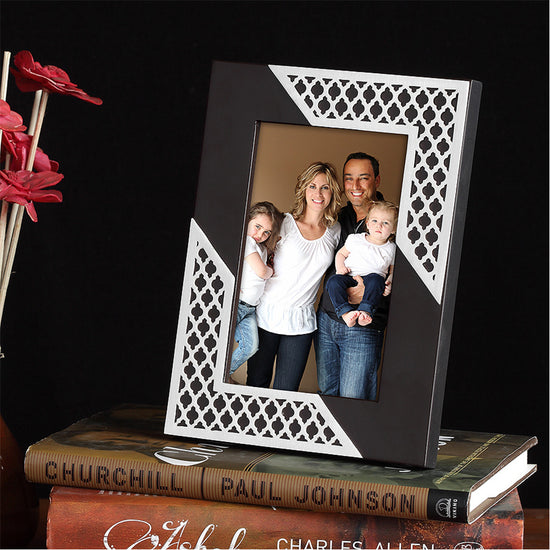 WOOD AND SILVER-PLATED PHOTO FRAME