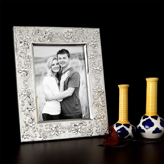 DESIGNED PHOTO FRAME