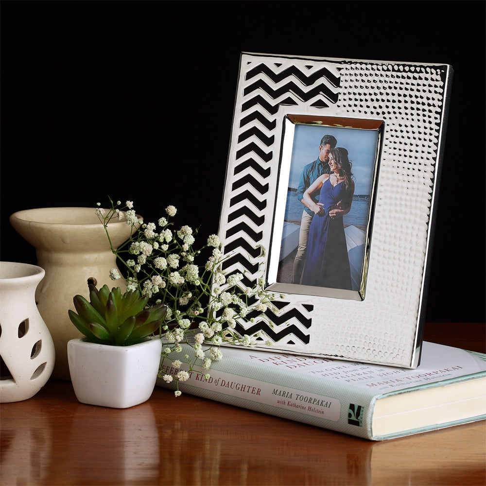 DESIGNED PHOTO FRAME