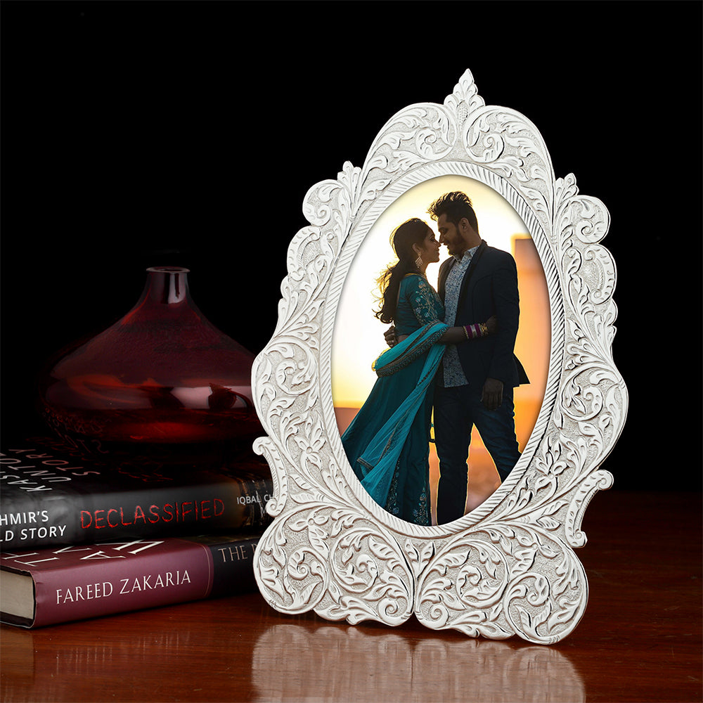 DESIGNED PHOTO FRAME