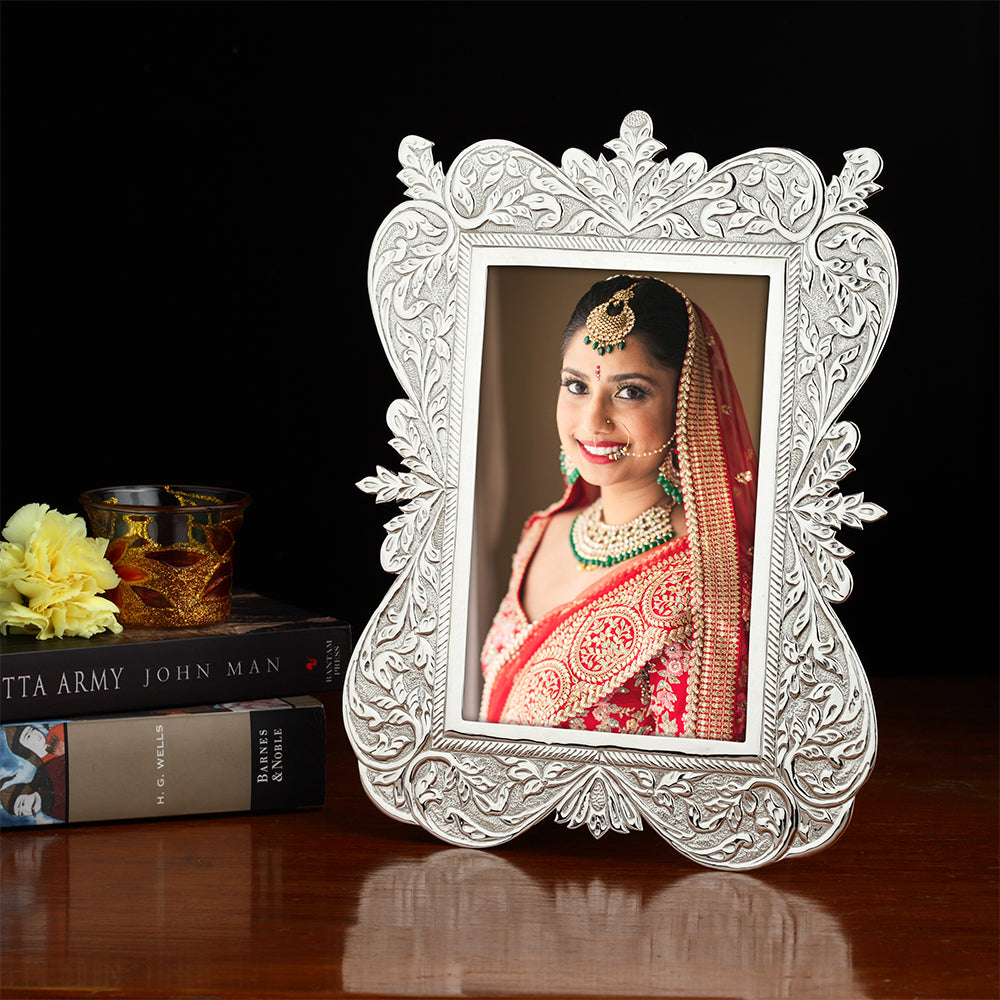 DESIGNED PHOTO FRAME