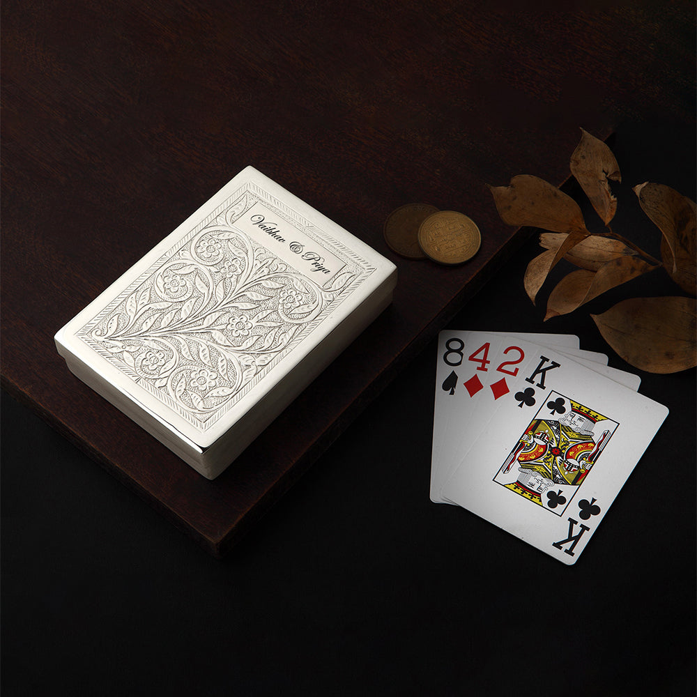 PLAYING CARD HOLDER