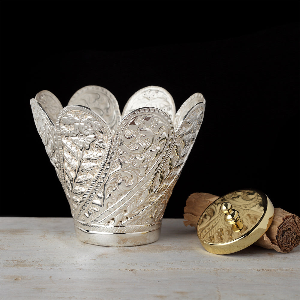 SILVER PLATED GINNY BOX CUM TEALIGHT HOLDER