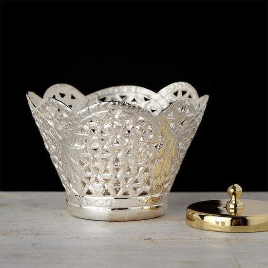 SILVER PLATED GINNY BOX CUM TEALIGHT HOLDER