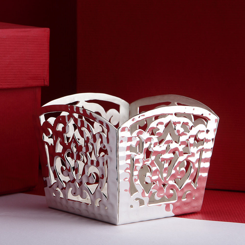 SILVER PLATED TEA LIGHT HOLDER