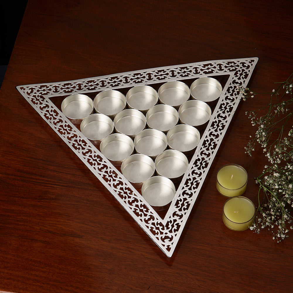 TRIANGLE TEA LIGHT HOLDER