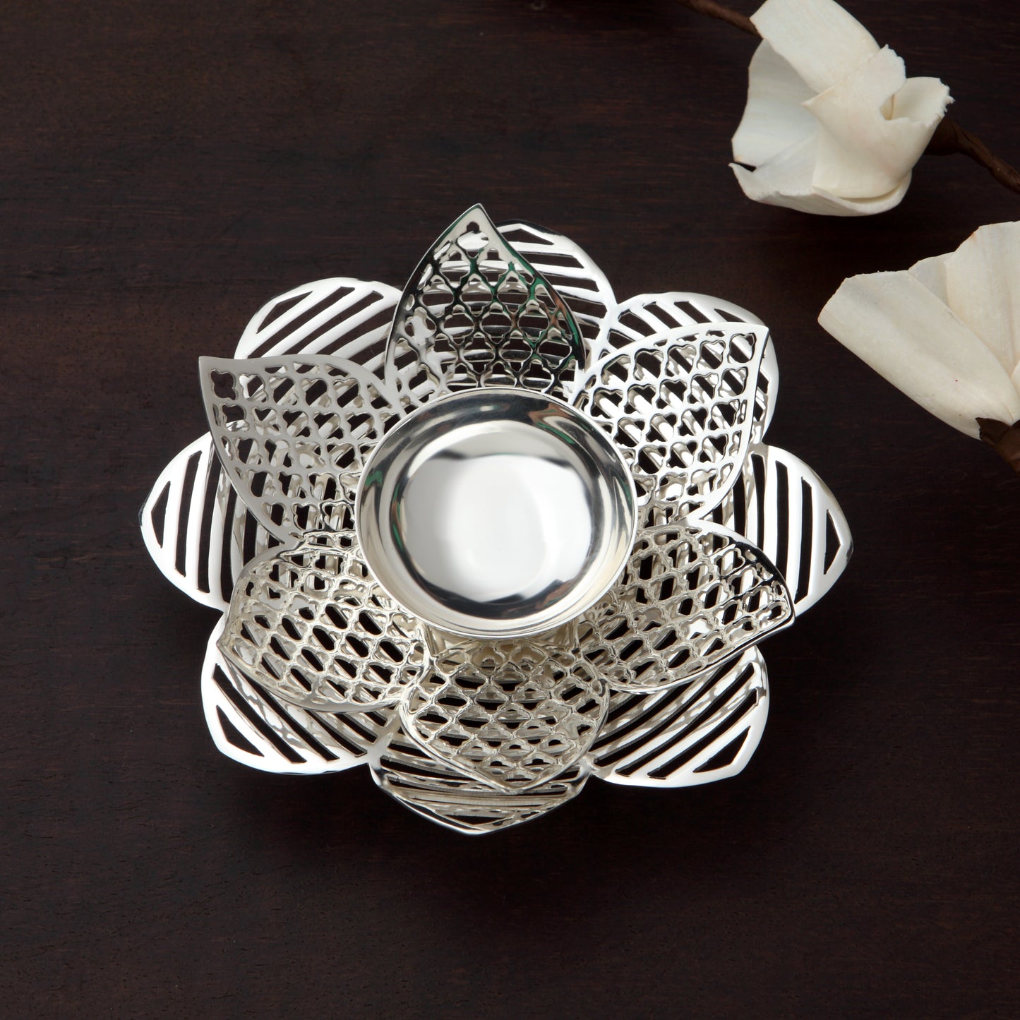 SILVER PLATED TEA LIGHT HOLDER