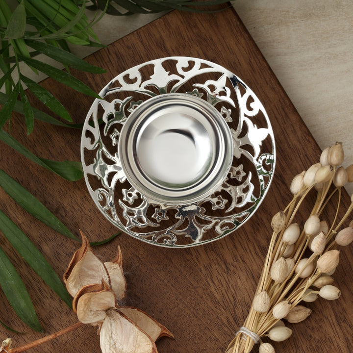 SILVER PLATED TEA LIGHT HOLDER