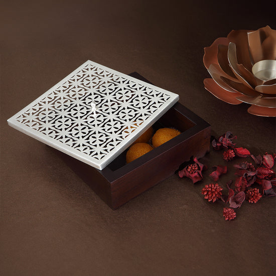 WOOD & JAALI BOX