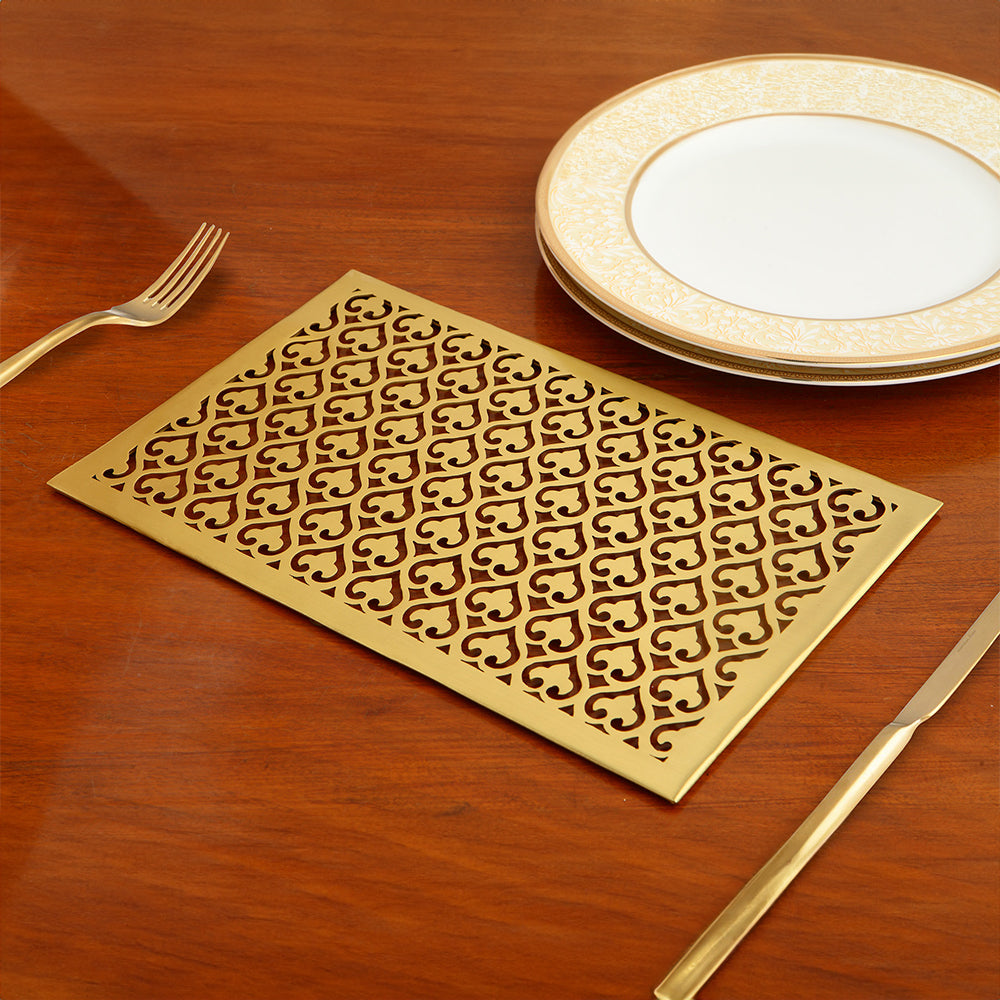 DECORATED DINING MAT