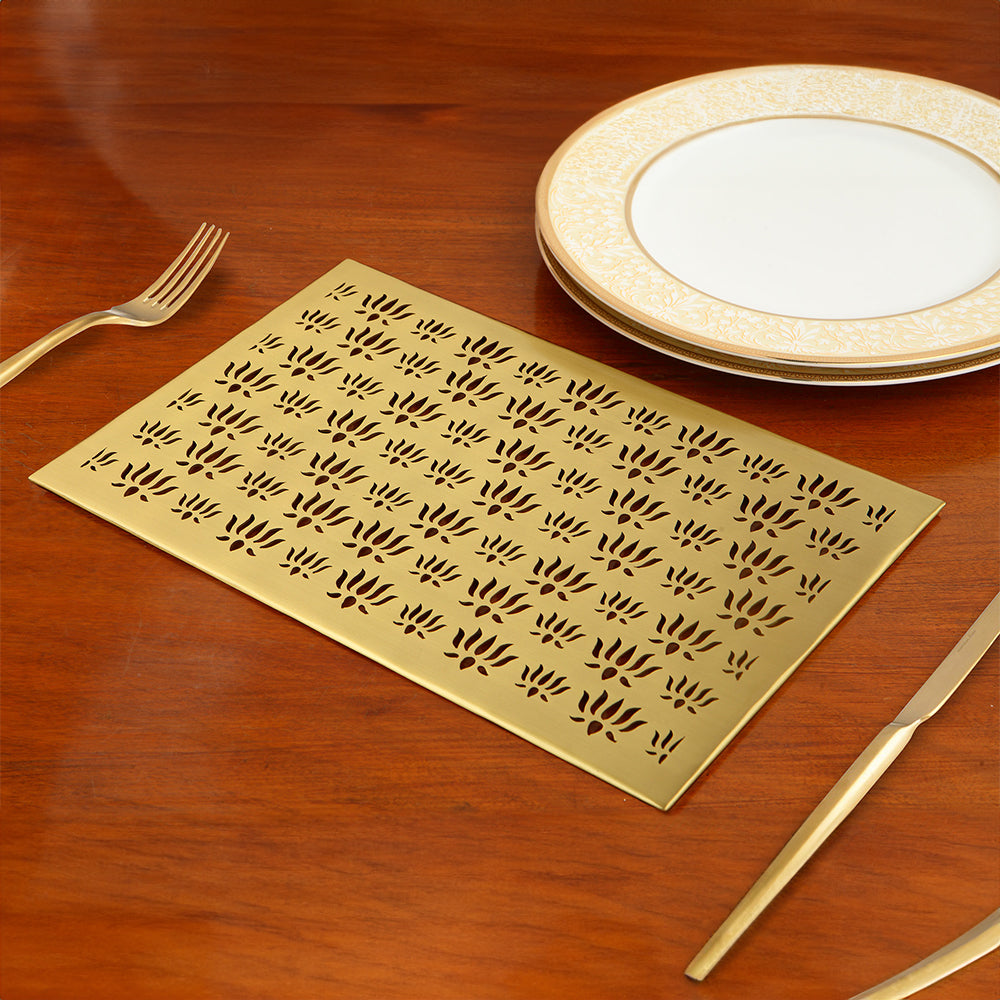 DECORATED DINING MAT