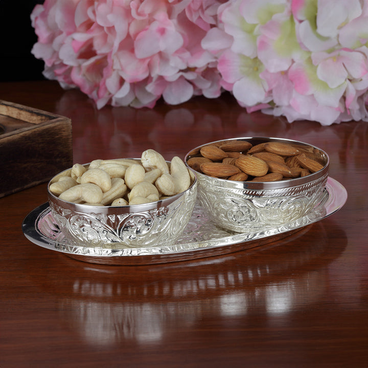 EMBELLISHED BOWL SET & TRAY