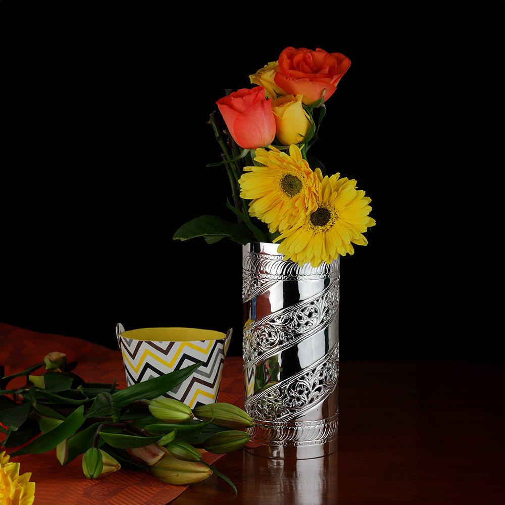 DECORATED VASE