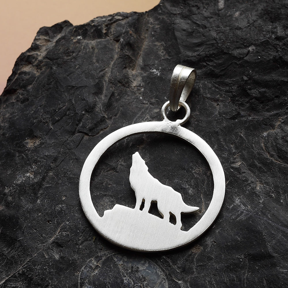 WOLF PENDANT