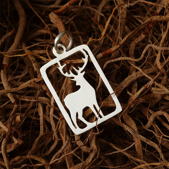 DEER - SQUARE PENDANT