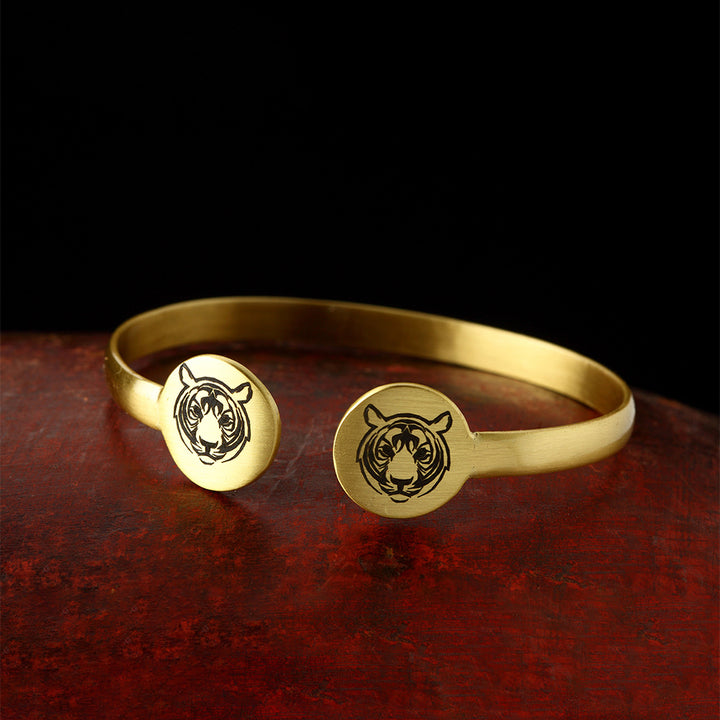 TIGER BANGLE